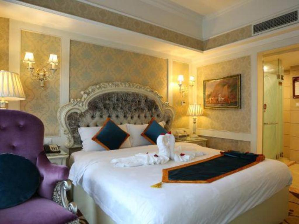 Chengdu French Theme Gold Palace Екстериор снимка