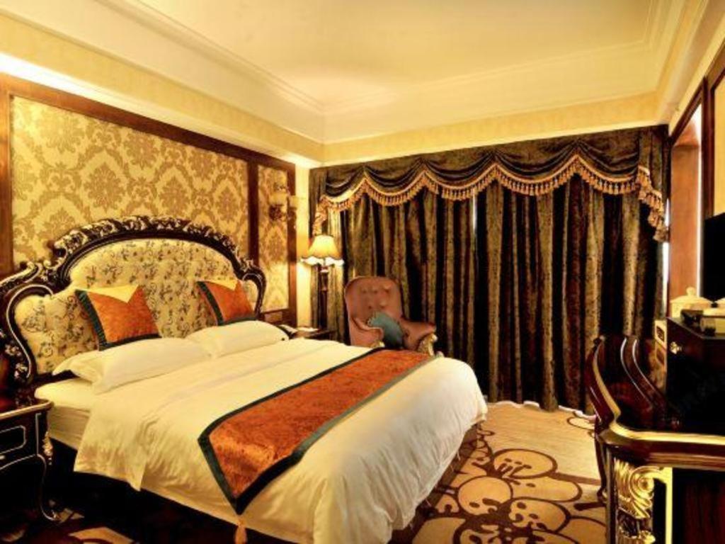 Chengdu French Theme Gold Palace Екстериор снимка