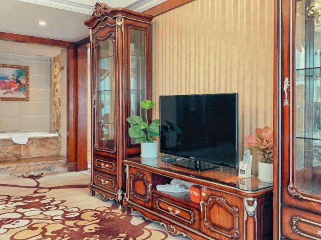 Chengdu French Theme Gold Palace Екстериор снимка