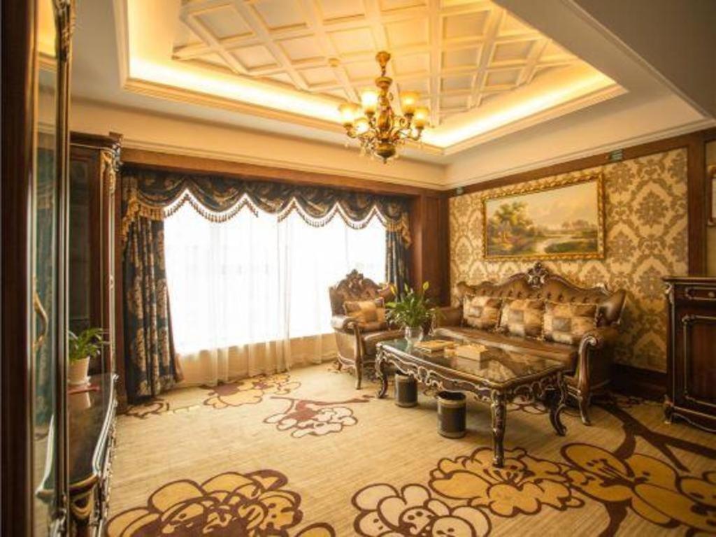 Chengdu French Theme Gold Palace Екстериор снимка
