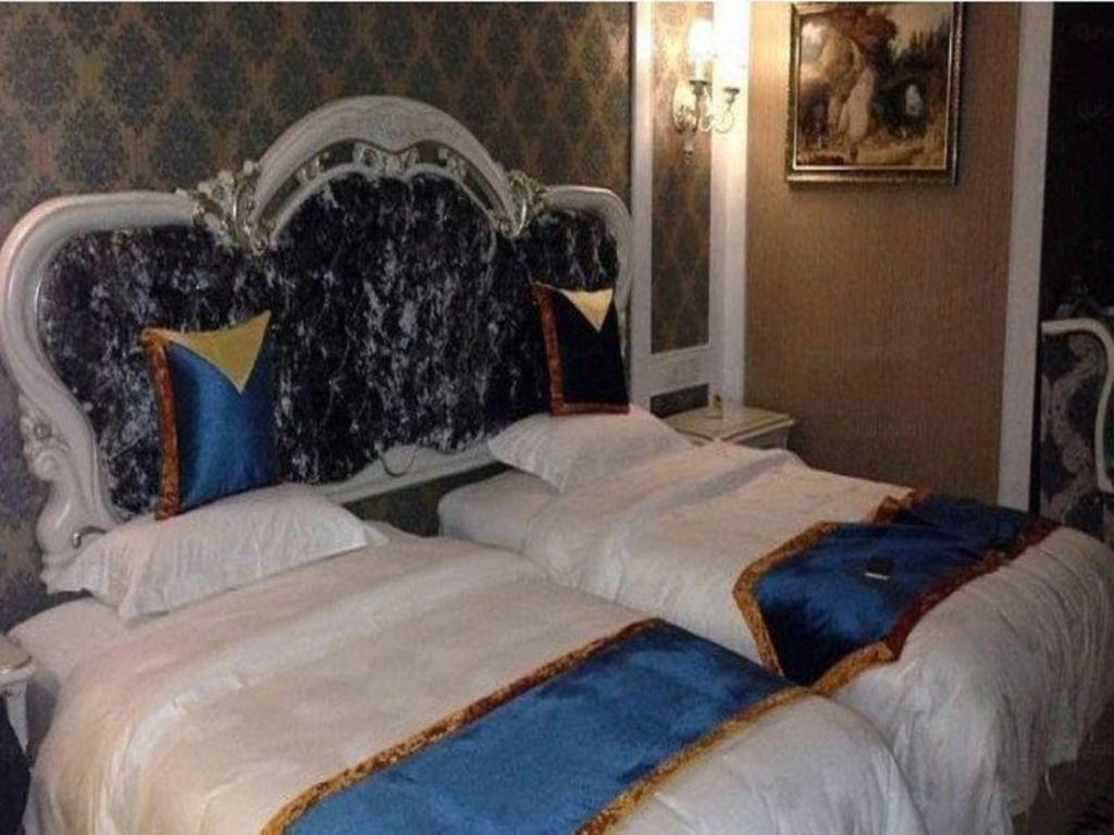 Chengdu French Theme Gold Palace Екстериор снимка