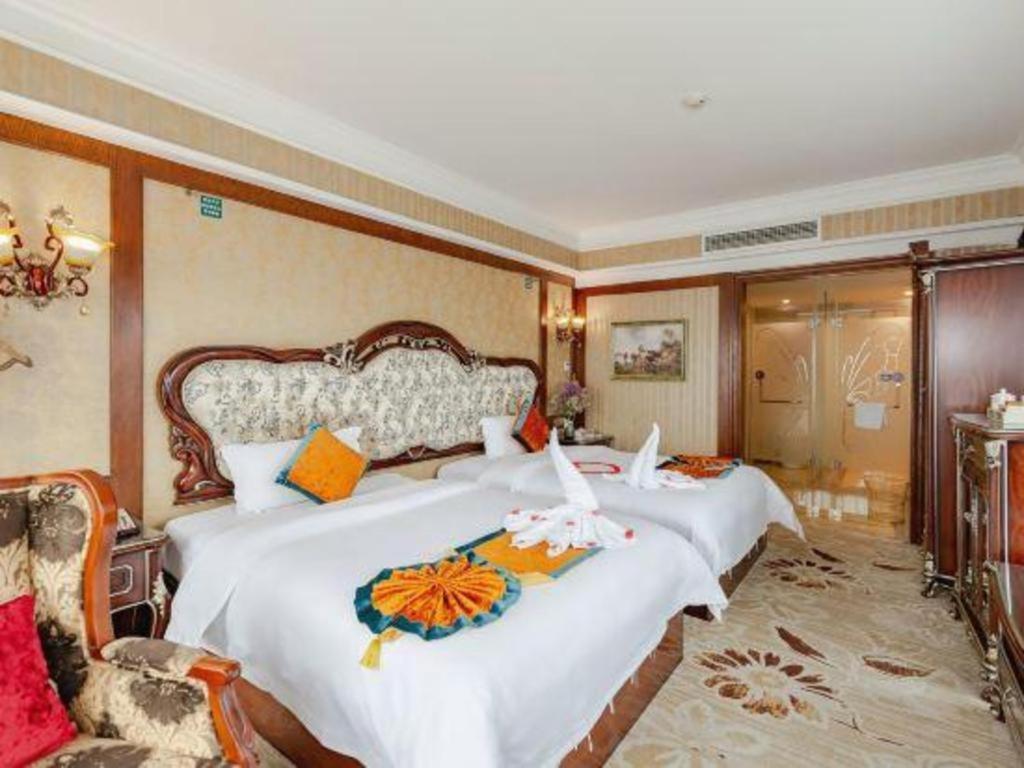 Chengdu French Theme Gold Palace Екстериор снимка