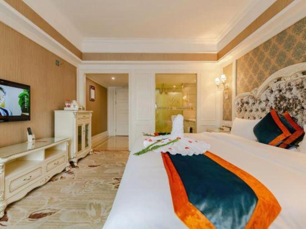 Chengdu French Theme Gold Palace Екстериор снимка