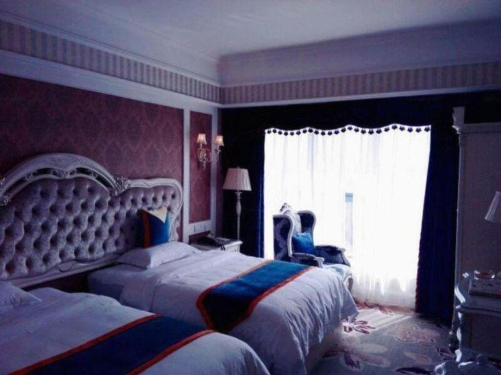 Chengdu French Theme Gold Palace Екстериор снимка