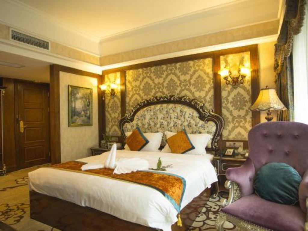 Chengdu French Theme Gold Palace Екстериор снимка